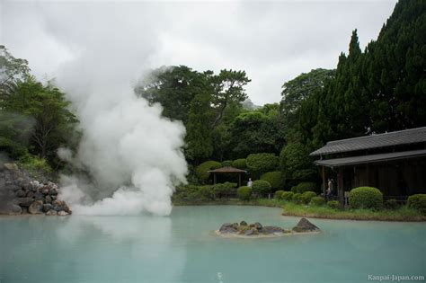  Beppu Jigoku Meguri: Zatop się w gorących źródłach i odkryj piekielne krajobrazy!