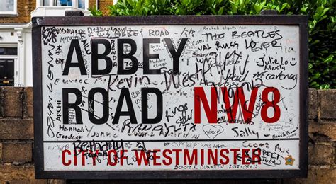  Abbey Road Studios - Niezapomniane miejsce dla fanów muzyki!